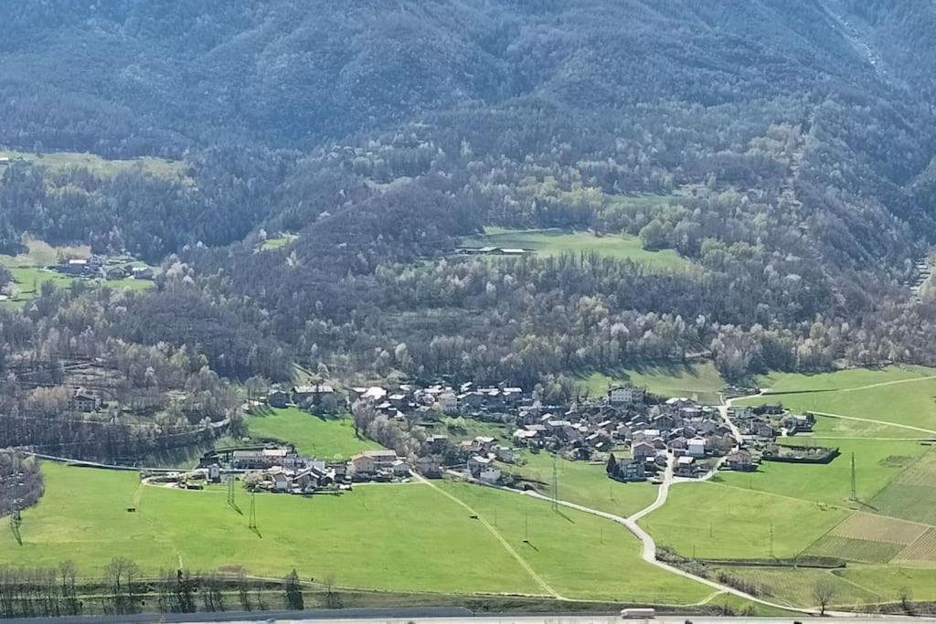 Appartamento Di Montagna Lo Grop Chambave Eksteriør bilde